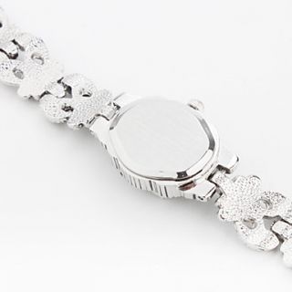 USD $ 11.99   Womens Retro Alloy Analog Quartz Bracelet Watch A201