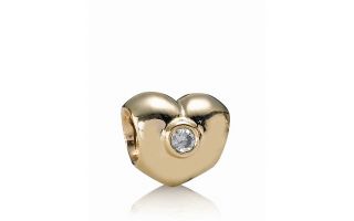 Charm   Diamond & 14K Gold Heart, .12 ct. t.w.