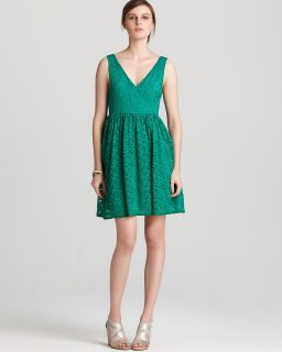 aqua lace dress v neck sleevless price $ 98 00 color kelly green size