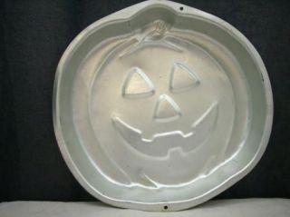 Pumpkin Jack O Lantern Cake Pan 1995 2105 3068 Mold 2 Layer Halloween