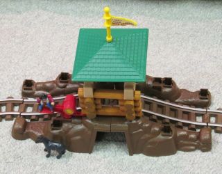 Lot Lincoln Logs Gold Mine Express Robber Train People Horse