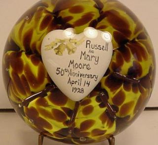 Maude and Bob St Clair Sulfide Glass Paperweight 1977