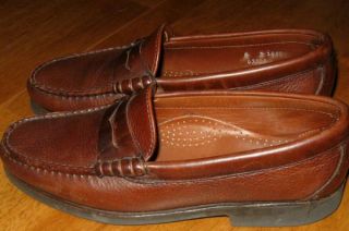 brown leather Holton loafers shoes size 8 D Mens. Color is brown