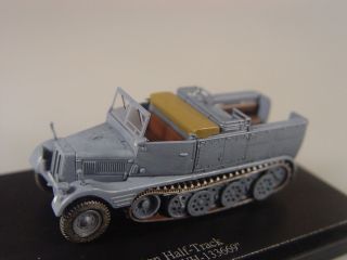 Sd.Kfz. 7 Halbkettenfahrzeug   Hobbymaster Mod.172   5101 #E