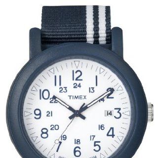 Timex Herren Armbanduhr XL Camper Modern Heritage Analog Nylon T2N325