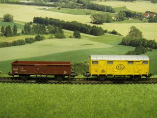 Lima H0 gedeckter Güterwagen DB + offener Güterwagen FS, 2 Stk