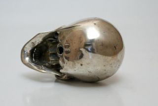 großer Skull Schädel Totenkopf aus Metall Memento Mori Vanitas