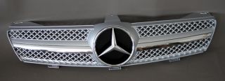 Grill Kühlergrill Mercedes W219 CLS SILBER   CHROM INCL.STERN