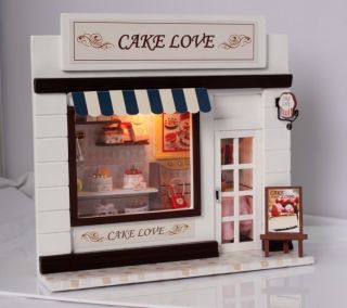 Puppenhaus Dollhouse Miniatur CAKE LOVE SHOP DIY Spielzeug Puppenstube