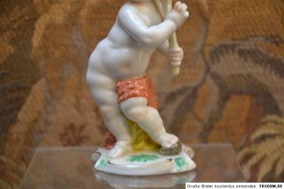 NYMPHENBURG, Figur figurine figure PUTTE mt SCHELLEN Germany, 11,8