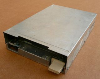 Amiga Diskdrive Chinon F 354E Disketten Laufwerk A500