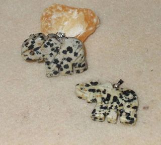 Anhänger Elefant aus Dalmatinerjaspis ca. 35mm Edelstein Perle