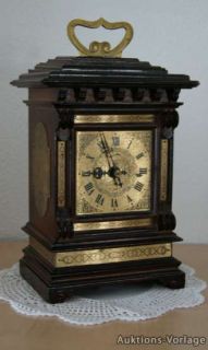 alte kleine Kaminuhr mit Weckerwerk Wecker Tischuhr Uhr Pendeluhr
