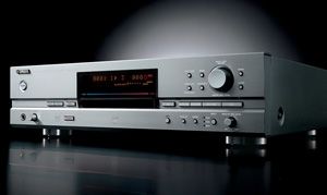 Yamaha CDR HD 1500 CD Player titan Heimkino, TV & Video