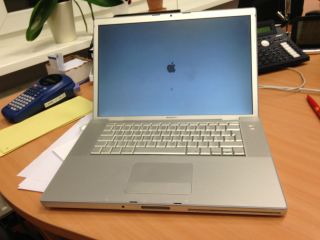 Apple MacBook Pro 39,1 cm (15,4 Zoll) Laptop   MA609D/A (Oktober, 2006