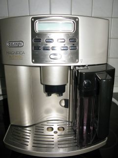 DeLonghi De Longhi Magnifica Automatic Cappuccino ESAM 3500 Defekt