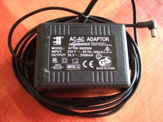Netzgerät AC / DC Adaptor 26 Volt   2,5 Ampere