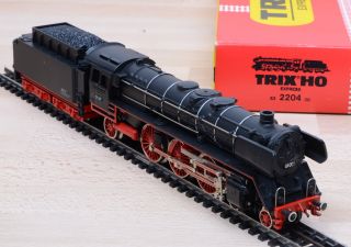 Trix Express 53 2204 00 Dampflok mit Tender BR 01 der DB / Unbespielt