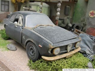 Alfa Romeo Giulia Sprint GTA 118 barn find Diorama junkyard