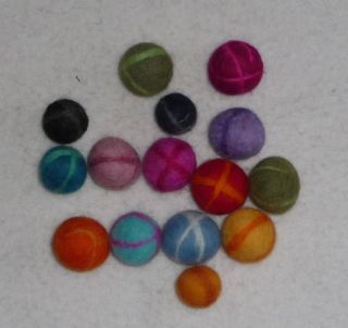 Wollkugel,Filzperlen,Filzkugel, Perle 15 St. 2 farbig