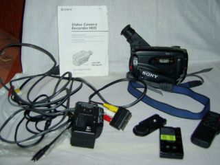 SONY Handycam CCD TR680E/TR780,Video Camera Hi 8, 24xZoom,Schwarz