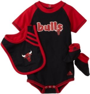 NBA Infant Chicago Bulls Boys Bib & Bootie Set   R228Sybu