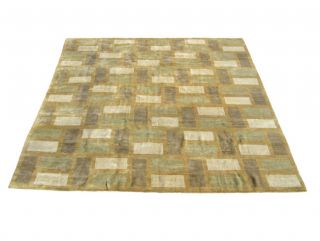Tibetan Hand knotted Gold/ Ivory Rug (128 x 135)