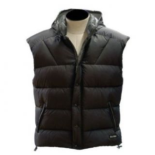 TAIGA Blackcomb 800 Deluxe   Mens Goose Down Vests with a