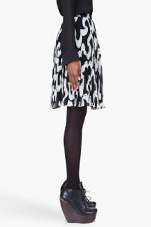 Diane Von Furstenberg Grey Printed Pleated Trina Skirt for women